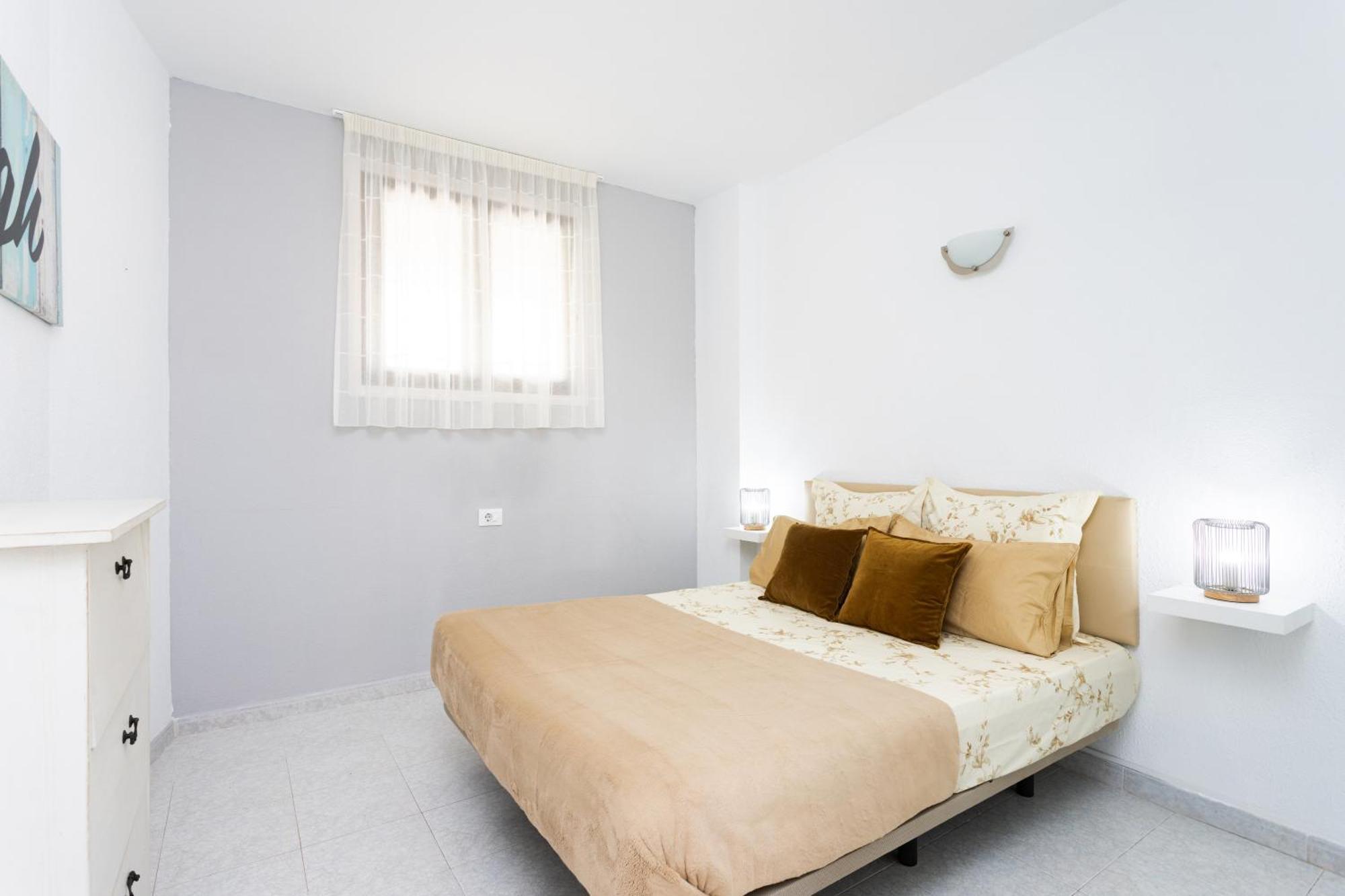 Classbnb - Seafront Apartment At Las Vistas Beach Arona  Extérieur photo